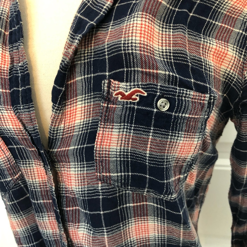 Hollister Plaid Button Up - Picture 2 of 5